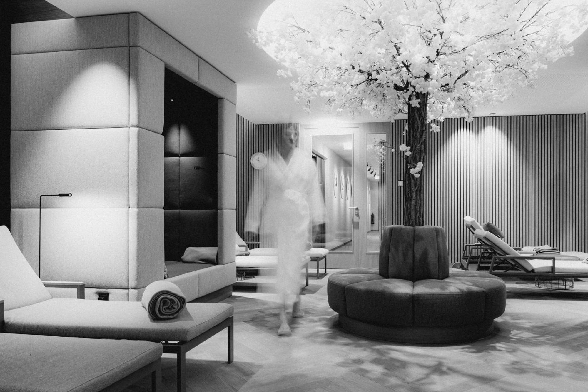 Zumoxn Hotel
